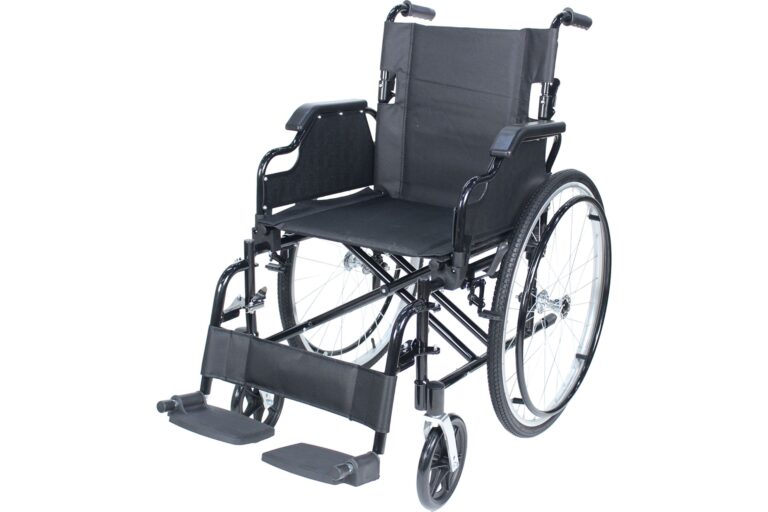 Ręczny wózek inwalidzki z ramą krzyżakową, podnóżkami i dużymi kołami do składania i transportu